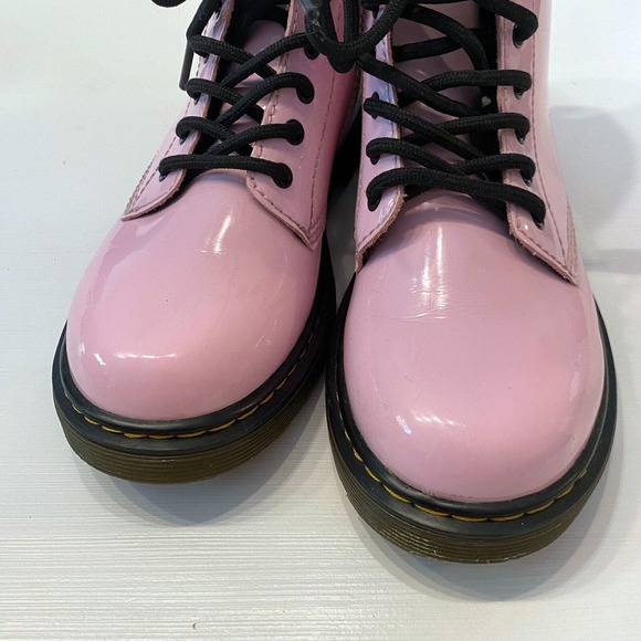 Dr. Martens Girl's Patent Leather Pink Combat Boots US Size 2 EU 1 Style 1460 J - Picture 4 of 8